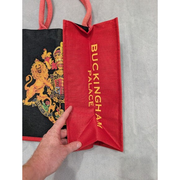 Queen Elizabeth 2013 Tote Bag Windsor Castle Royal Collection - Picture 4 of 7